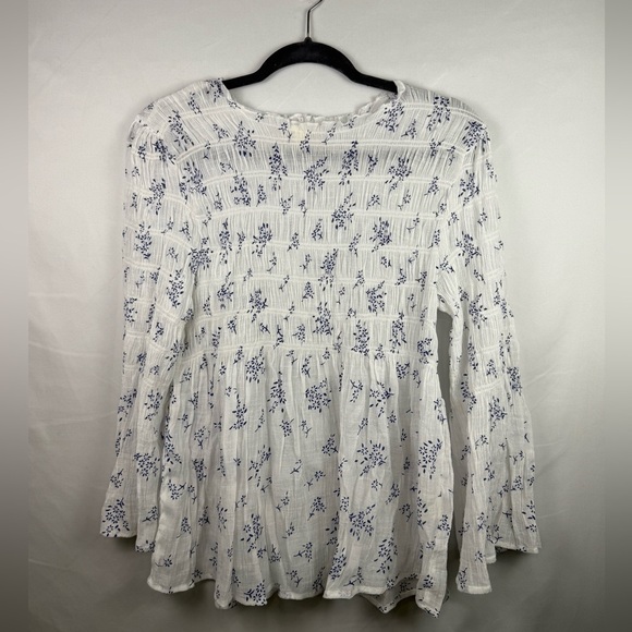 White and Blue Smocked Crew Neck Blouse - Picture 2 of 4